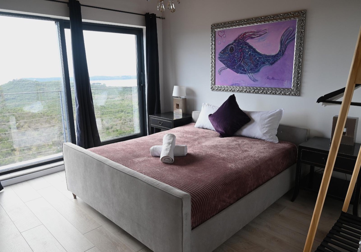 Fish Room mit Meerblick