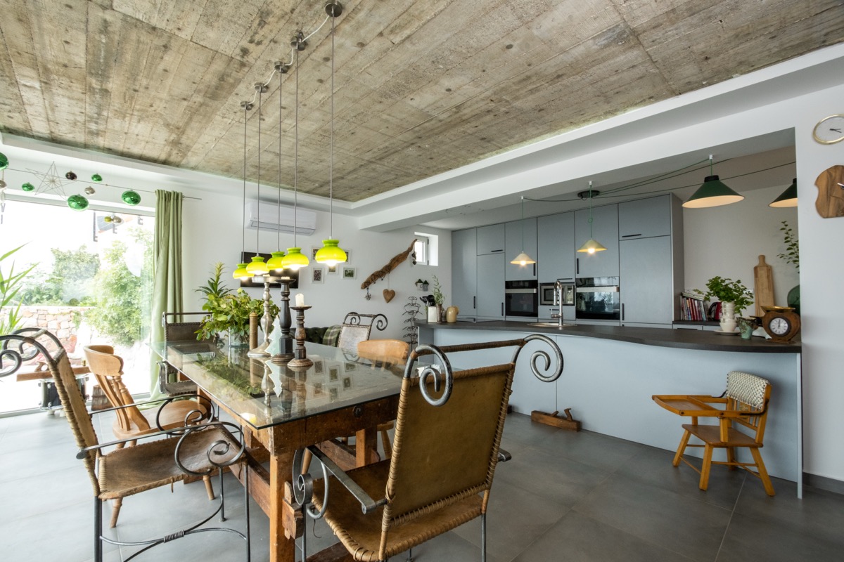 Küche und Essbereich der Villa